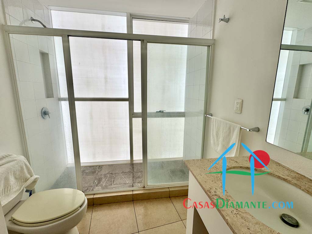 Acqualina Skylife Norte 1102 - Baño completo 2